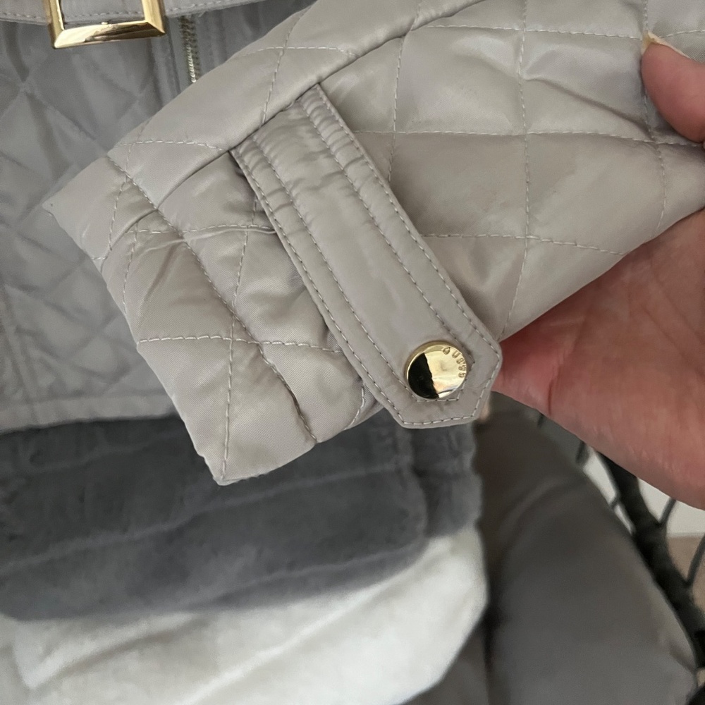 GUESS Quilted Coat EUC - Picture 7 of 10